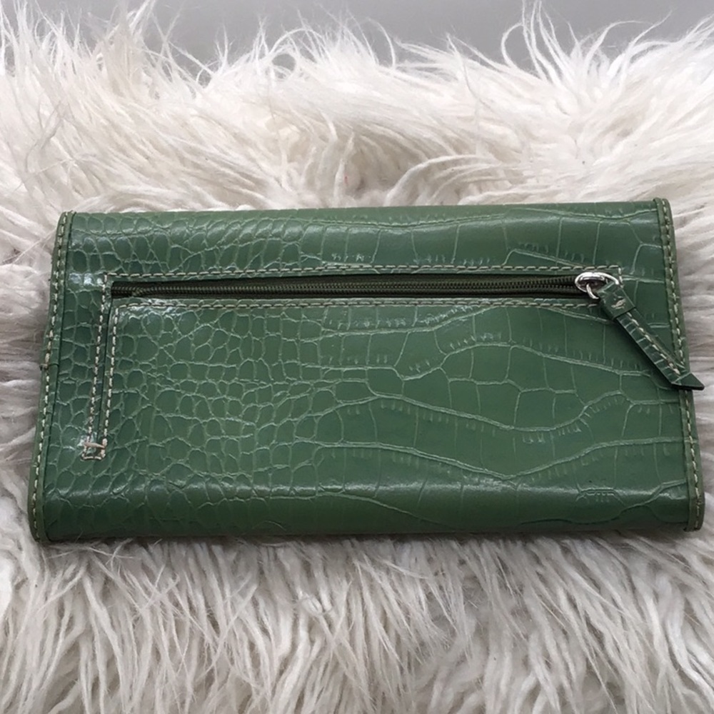🌼3/$13🌼BUNDLE DEAL! Liz & Co Green Faux Croc Print Wallet - Picture 3 of 8